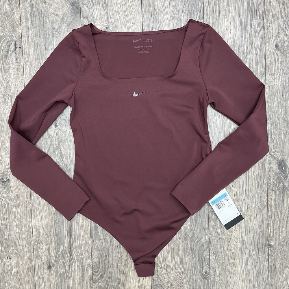 Nike Form Bodysuit Sz Medium Womens Burgundy Crush Long Sleeve $80